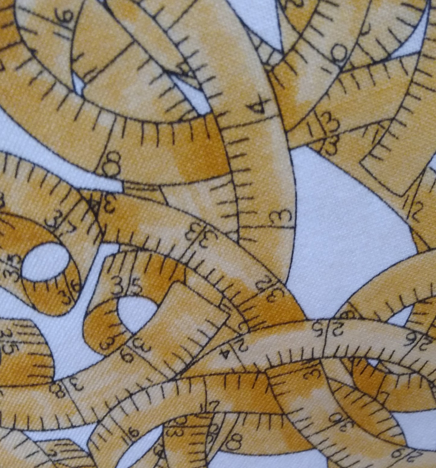 Loralie Designs Tape Tangle White 692-561